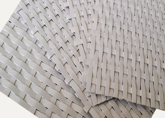 Aluminiowe płaskie plecione panele z siatki drucianej 3,0 m do sufitu ognioodpornego