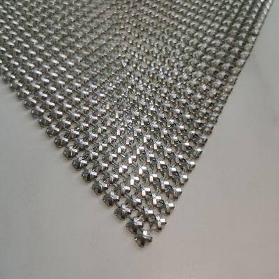 Dekoracyjne okładziny metalowe Sekwiny aluminiowe Odzież z siatki metalowej odporna na olej