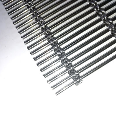 Dekoracyjny 3D ze stali nierdzewnej Woven Metal Mesh Screen For Artistic Ceiling Design Industrial Aesthetic