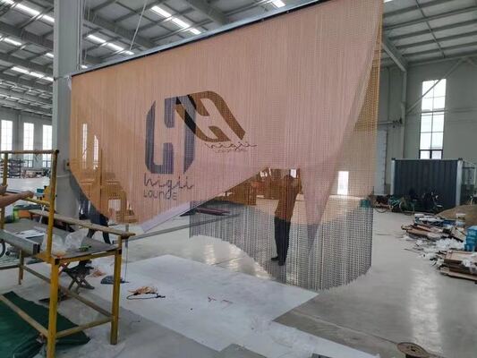 Wytrzymała aluminiowa siatka na muchy z łańcuszka, idealna do zastosowań przemysłowych, zapewniająca skuteczną ochronę przed owadami i długotrwałą wydajność