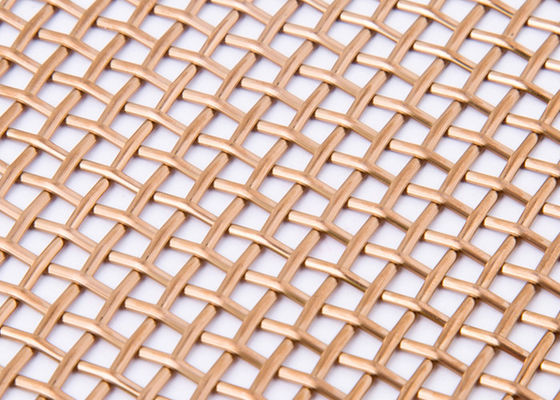Czerwona dekoracyjna siatka druciana ISO9000 o grubości 1,8 mm 3,36 kg / m2