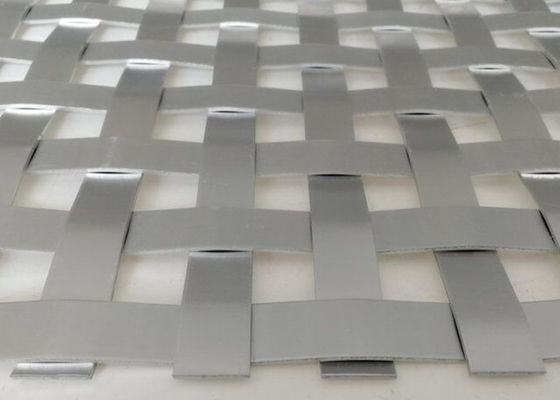 Ognioodporne aluminiowe płaskie metalowe panele o wymiarach 12 m x 4 m z siatki architektonicznej